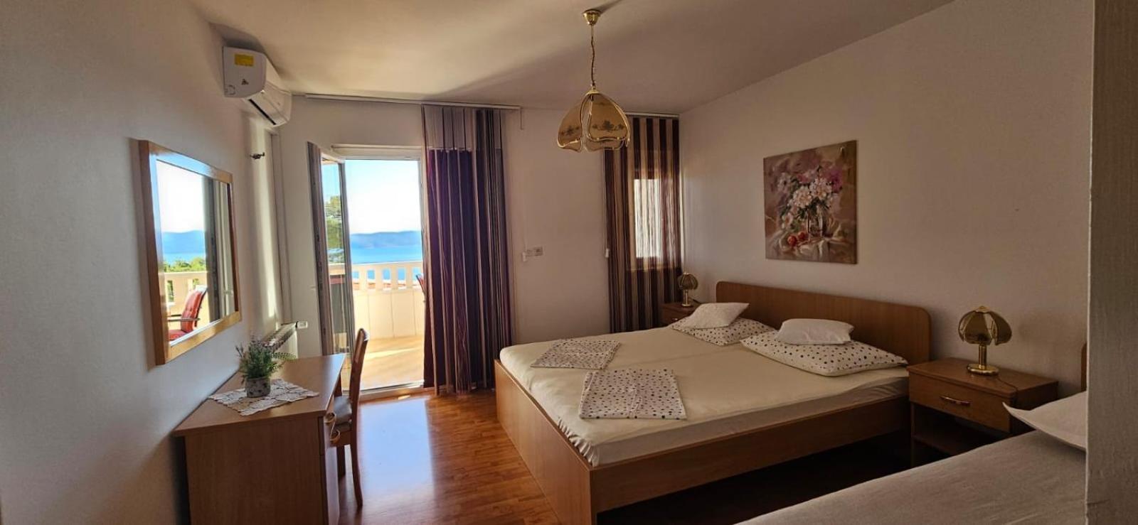 As Brela Hotel Bagian luar foto