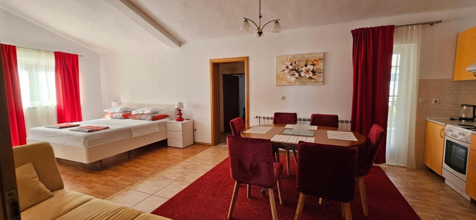 As Brela Hotel Bagian luar foto