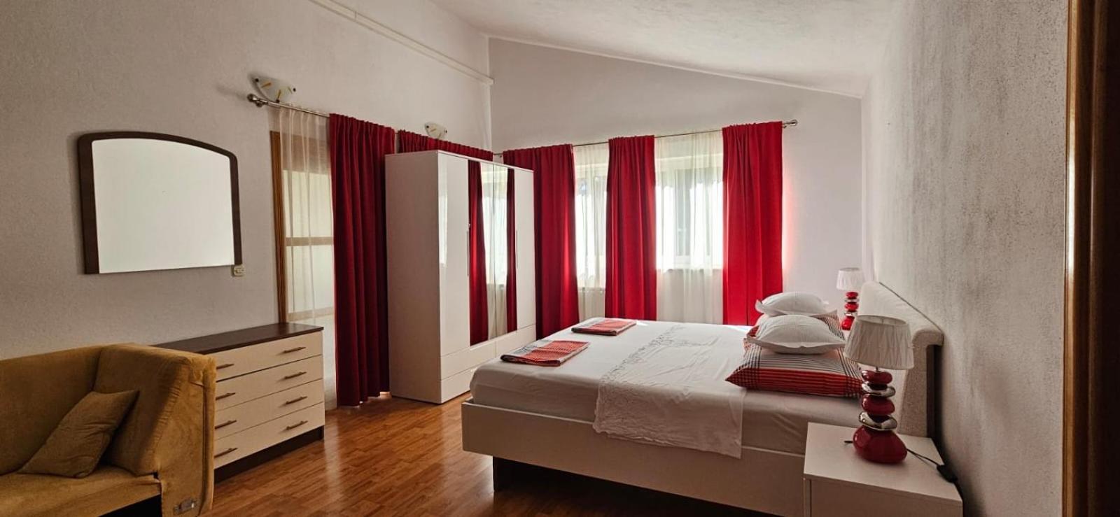 As Brela Hotel Bagian luar foto