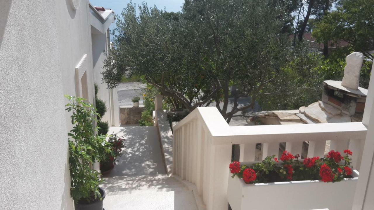 As Brela Hotel Bagian luar foto