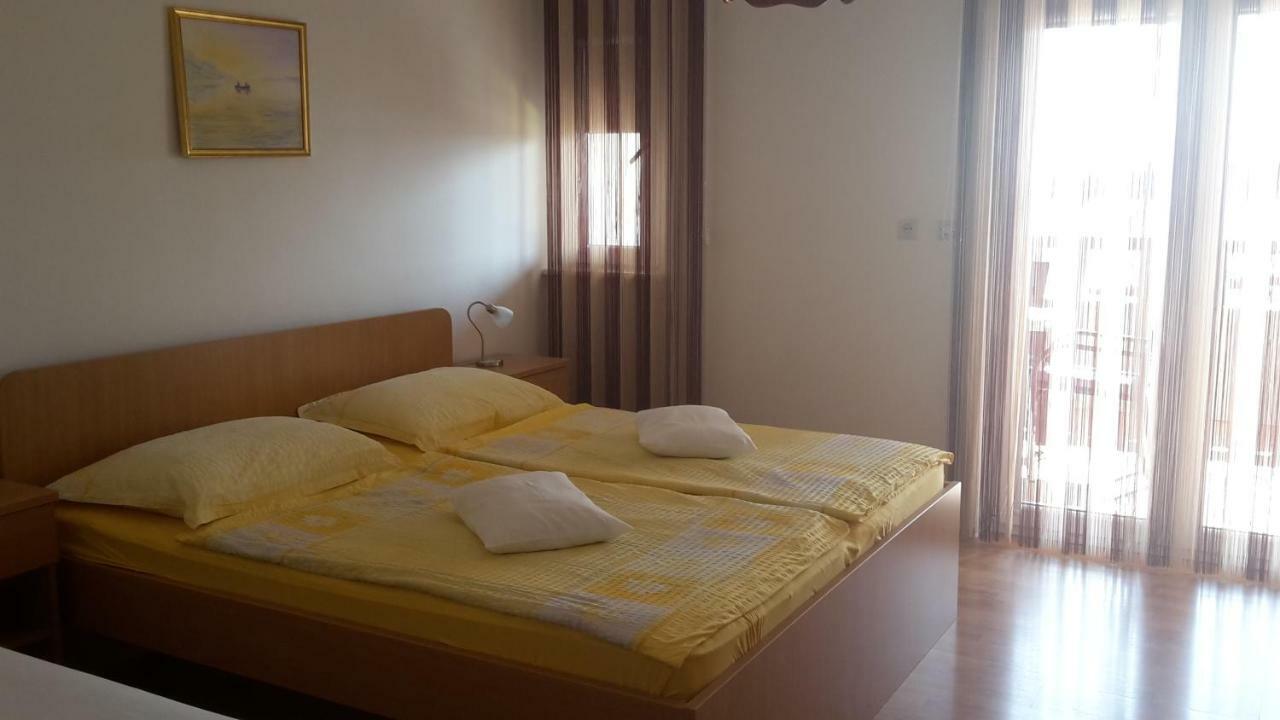 As Brela Hotel Bagian luar foto