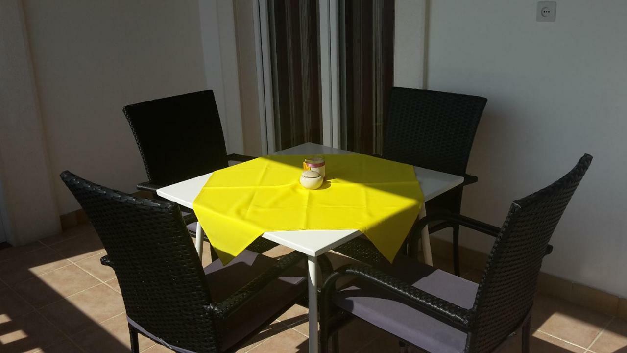 As Brela Hotel Bagian luar foto
