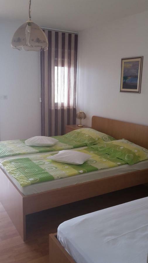 As Brela Hotel Bagian luar foto