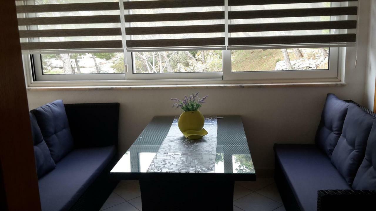 As Brela Hotel Bagian luar foto