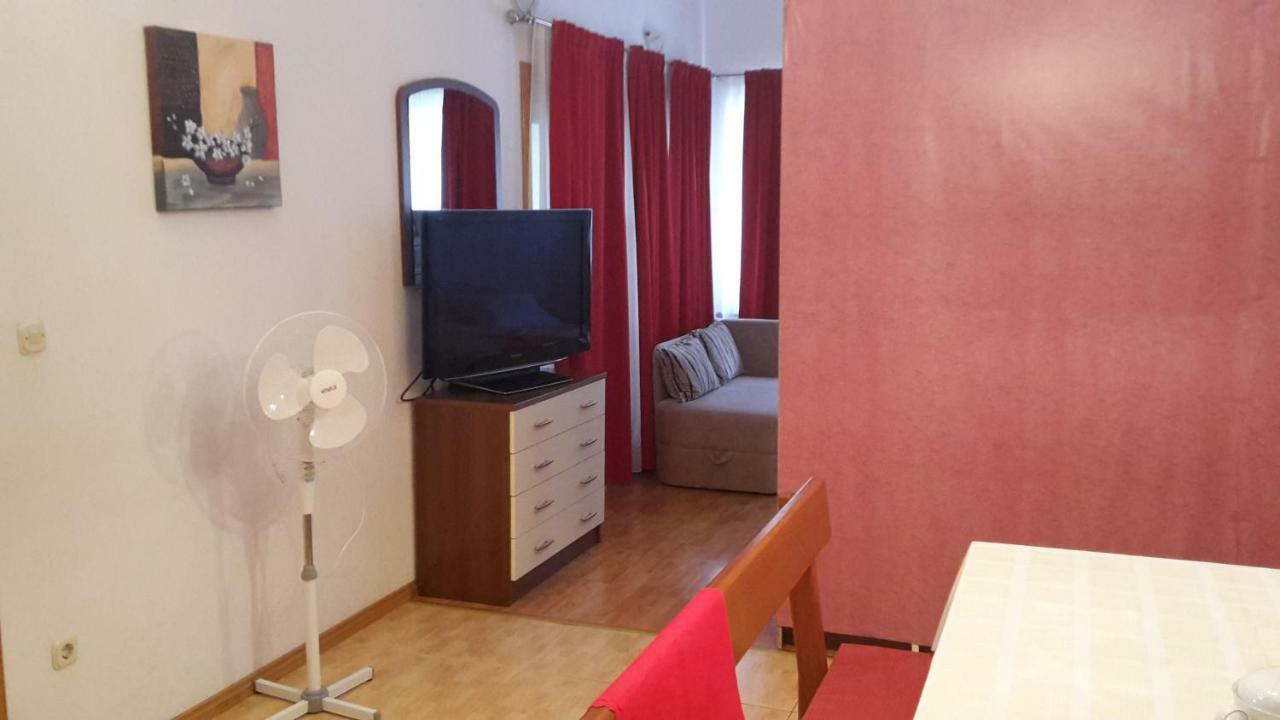 As Brela Hotel Bagian luar foto